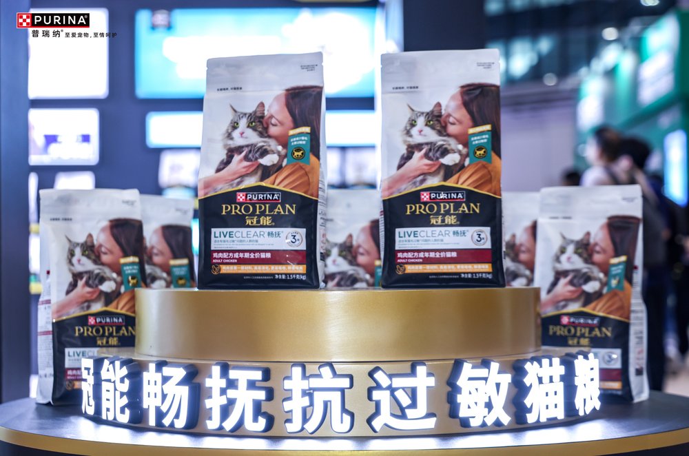 桌子上有一些广告
AI 生成的内容可能不正确。