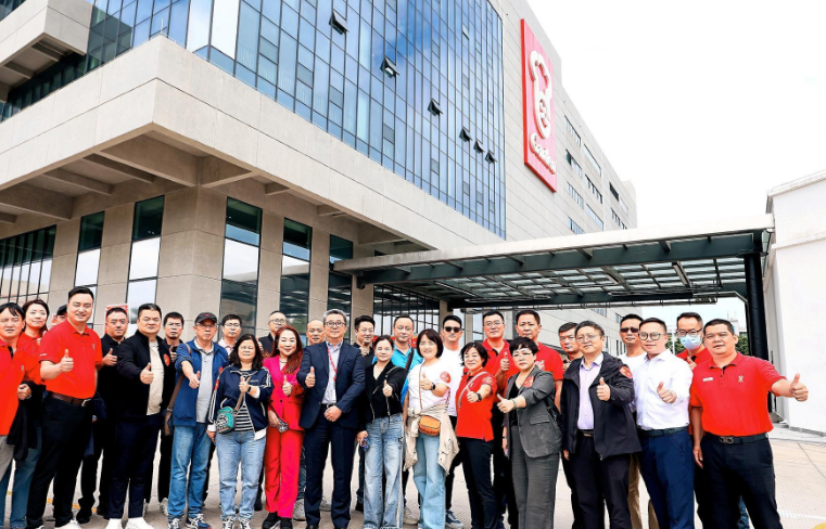 嘉顿迎百年新起点:新厂开放日展现企业传承与创新活力 嘉顿迎百年新起点:新厂开放日展现企业传承与创新活力